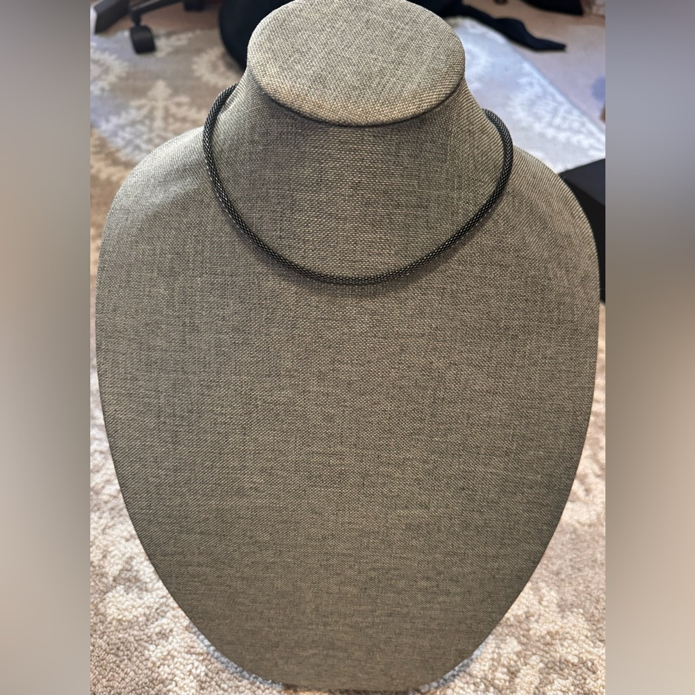 Vintage Black Necklace 🖤